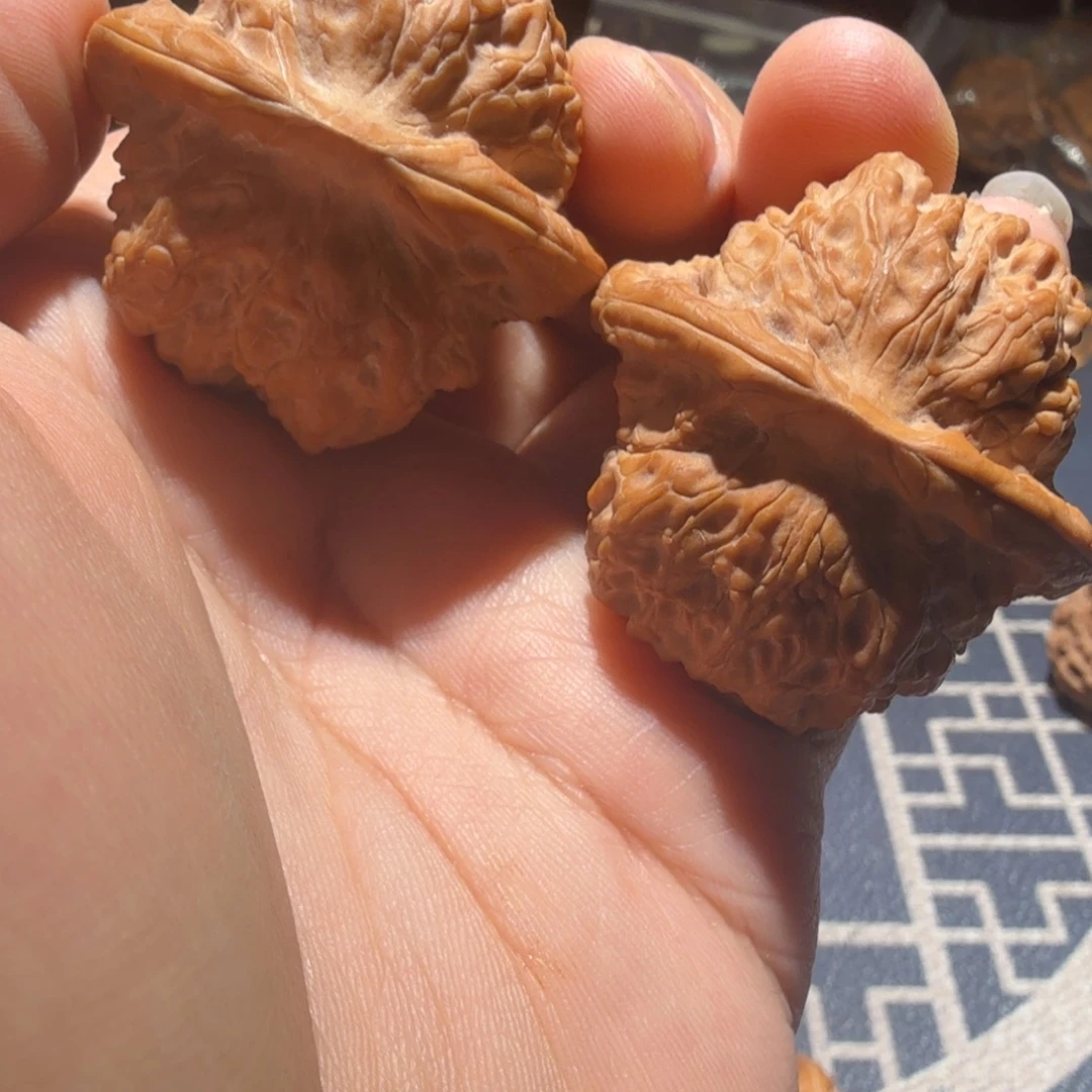 文玩核桃把件血麒麟