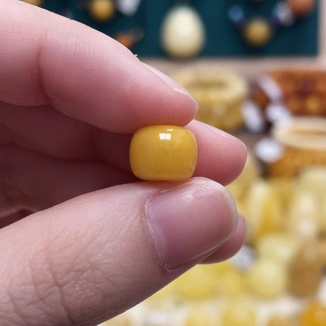 蜜蜡未镶嵌珠宝奇石10*7.8mm老型