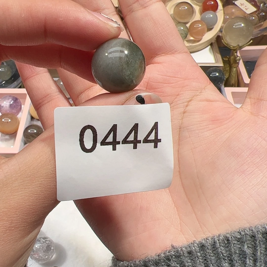 未镶嵌水晶大型摆件（非配饰）