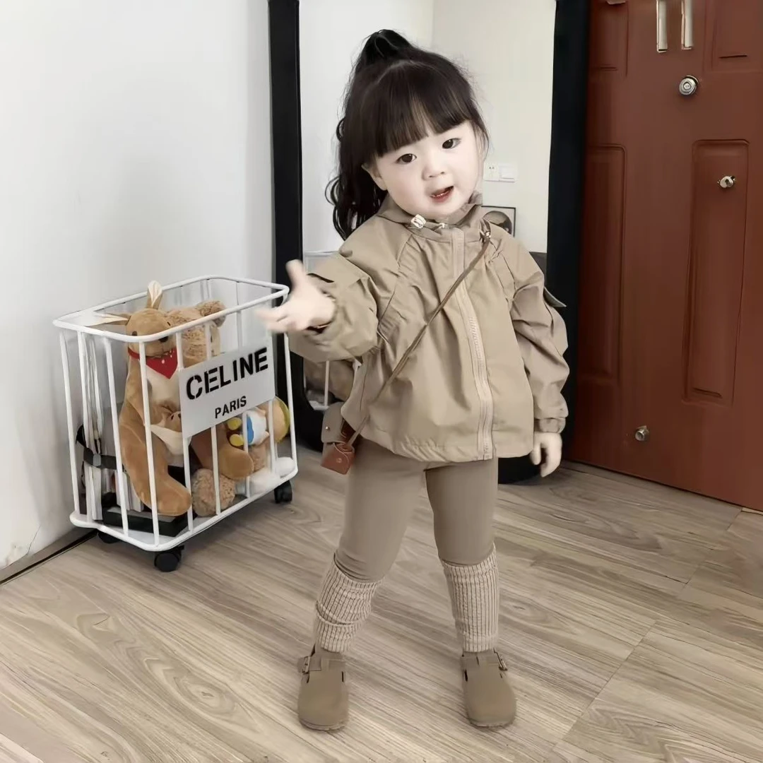 女童夹克套装洋气儿童风衣外套打底裤两件套女宝春秋装冲锋衣套装