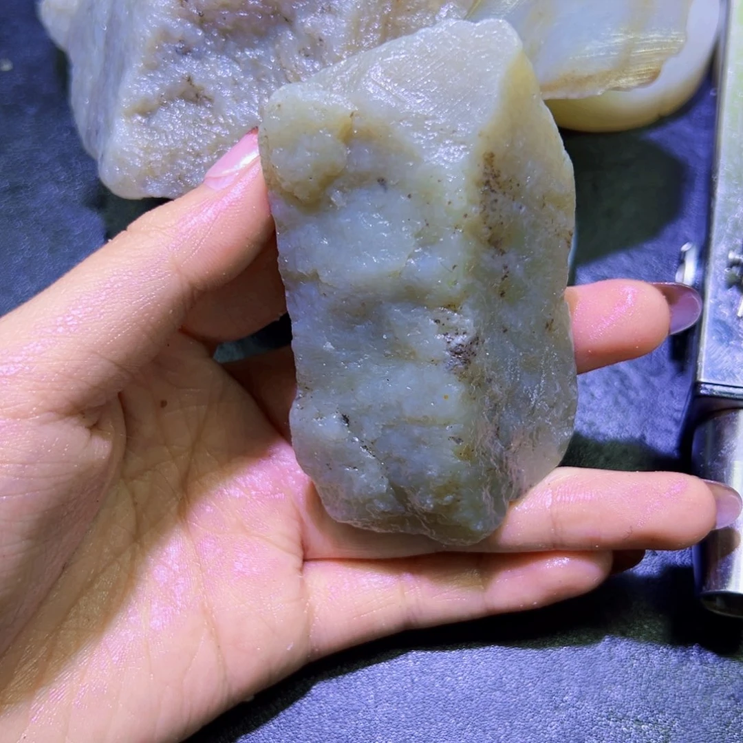 和田玉（糖玉）未镶嵌珠宝半成品