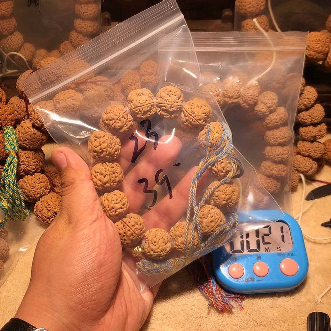 金刚菩提手串来****趟23。