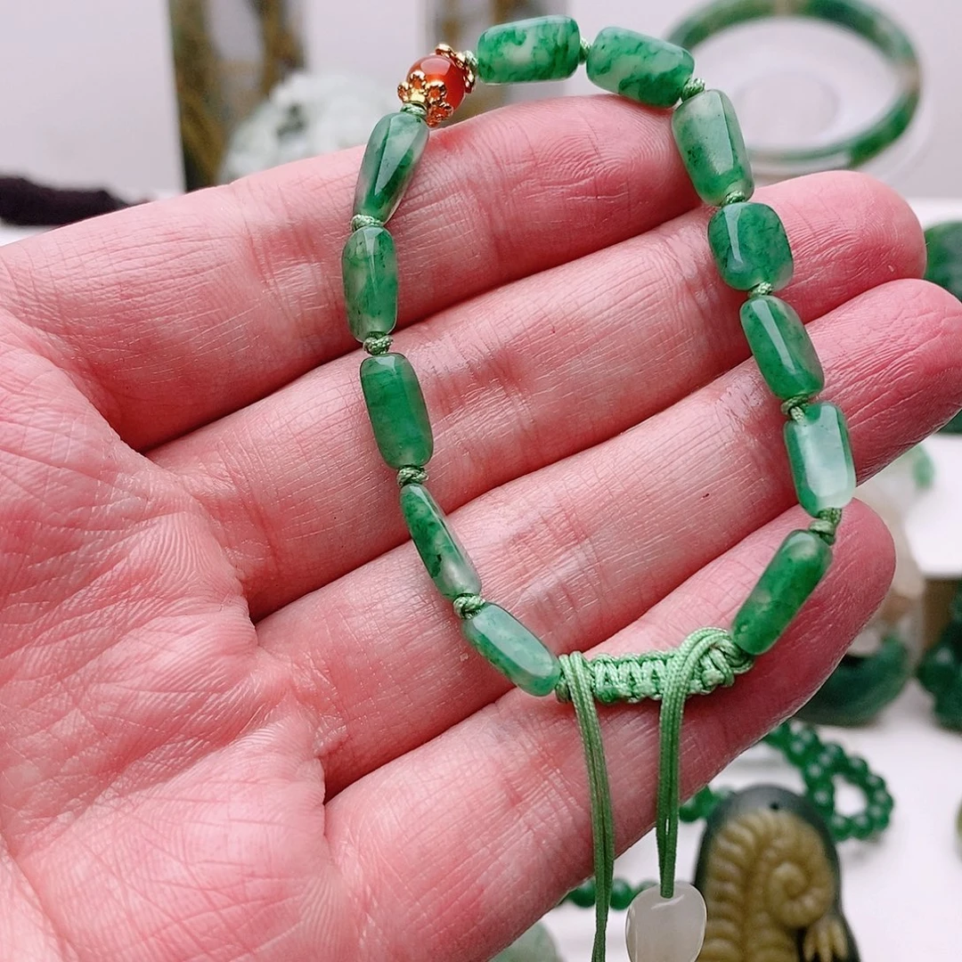 独山玉未镶嵌吊坠