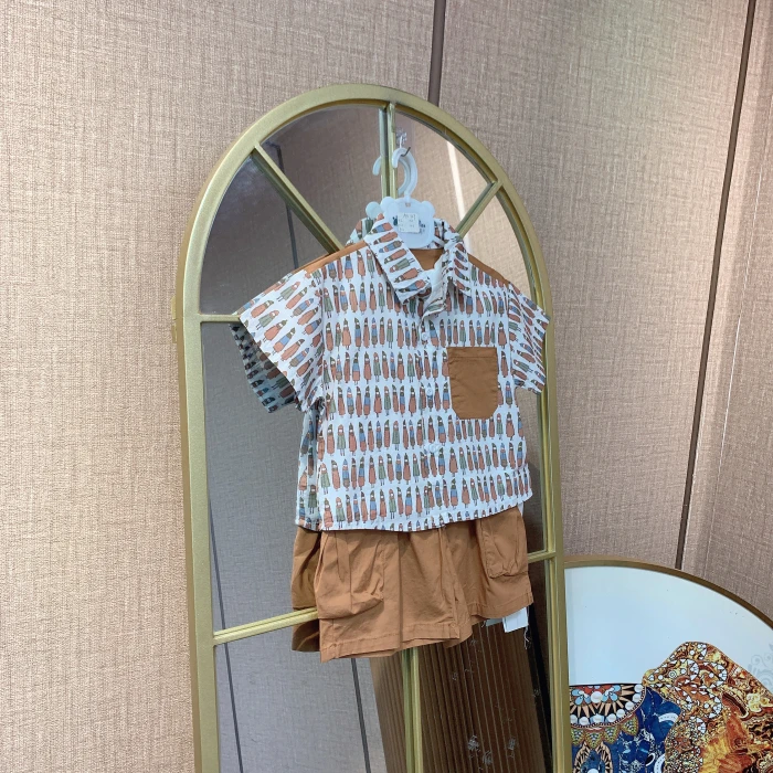 AB339    宝宝白色T恤满印短袖衬衣短裤三件套