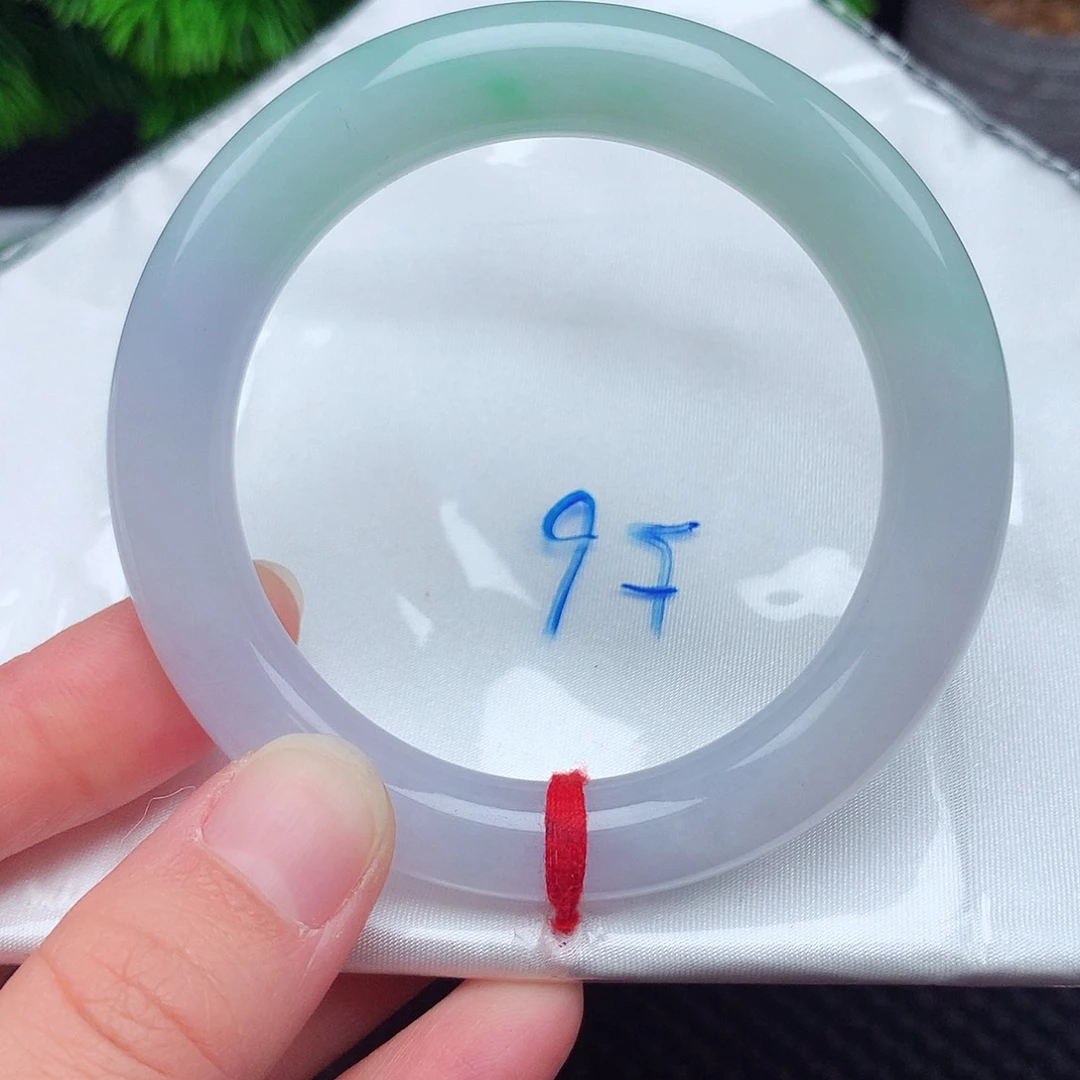 翡翠未镶嵌手镯56圈