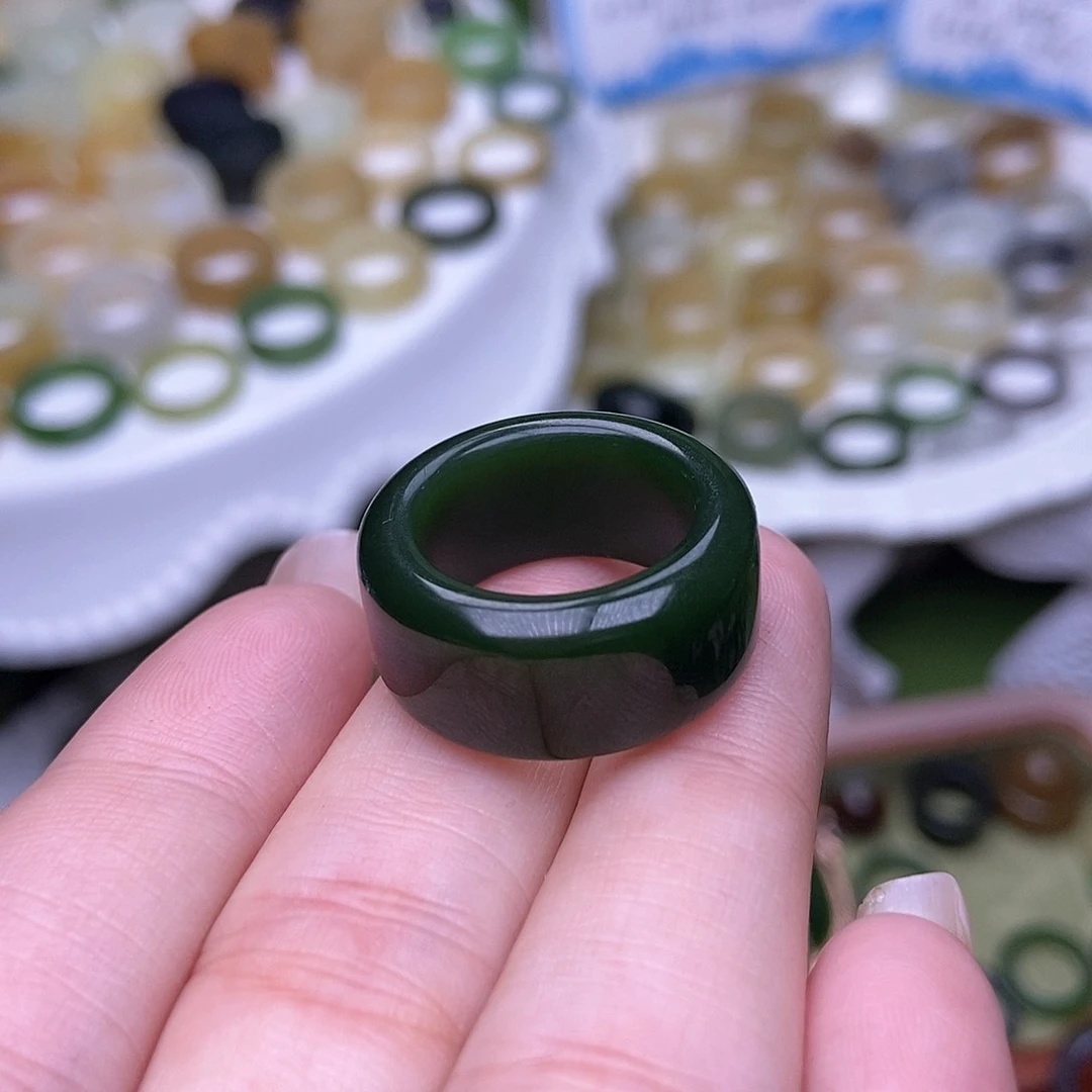 未镶嵌戒指和田玉17菠菜无黑