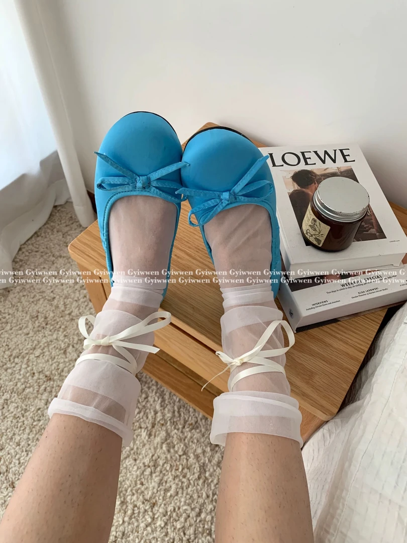 【奥莉】2025春夏:新款小众设计师日系轻盈网纱中筒芭蕾风蕾丝袜001