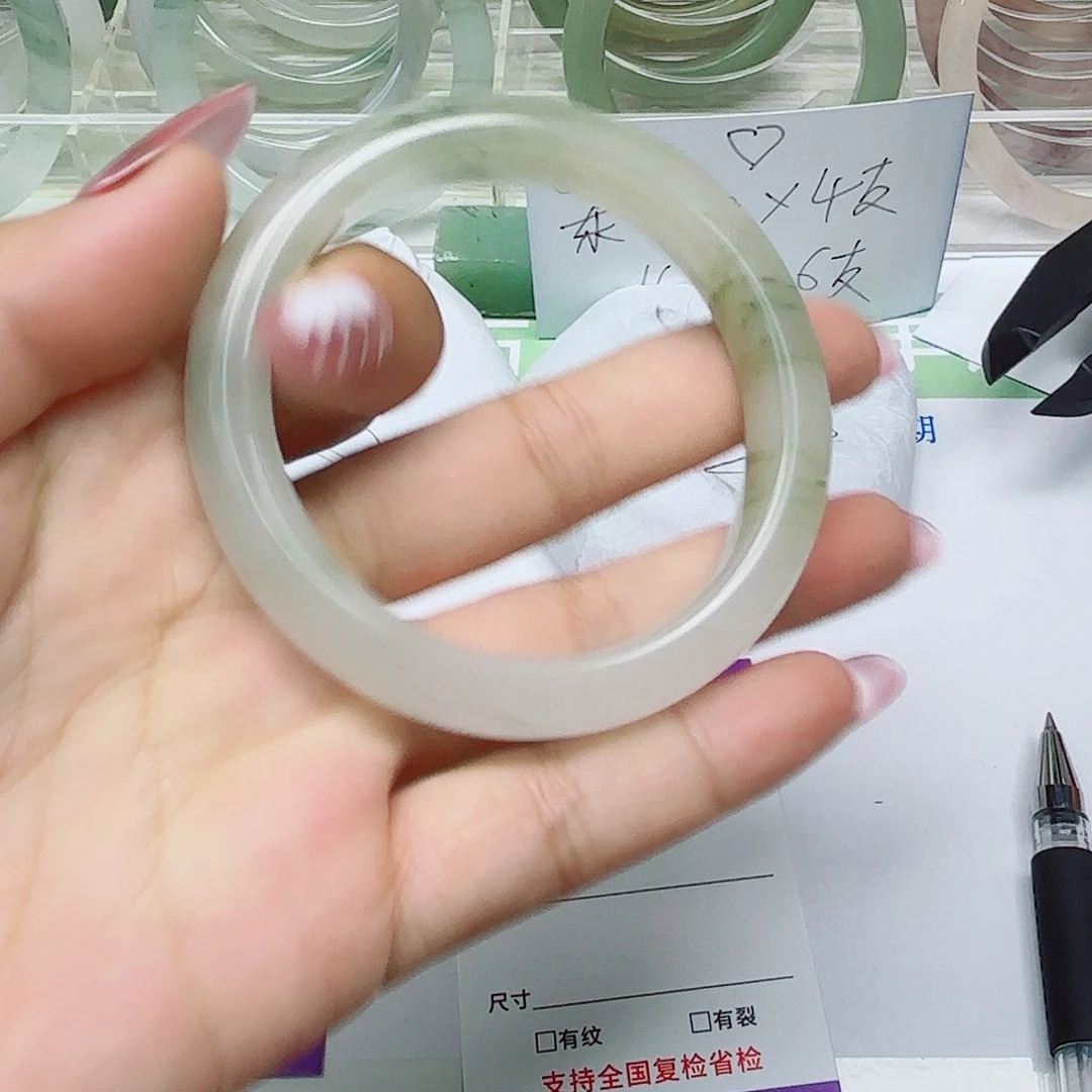 未镶嵌手镯石英质玉32/5655