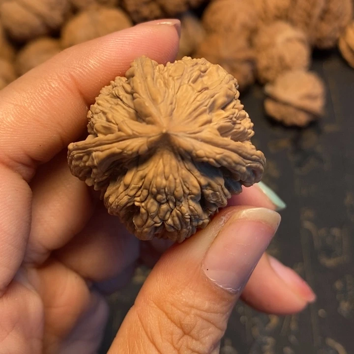 文玩核桃吊坠T**y文玩核桃异形单只