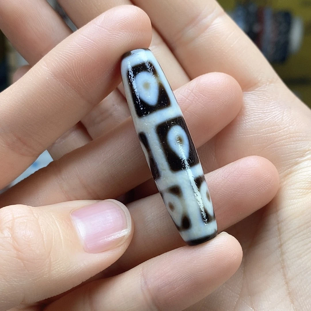 玛瑙/玉髓散珠九眼