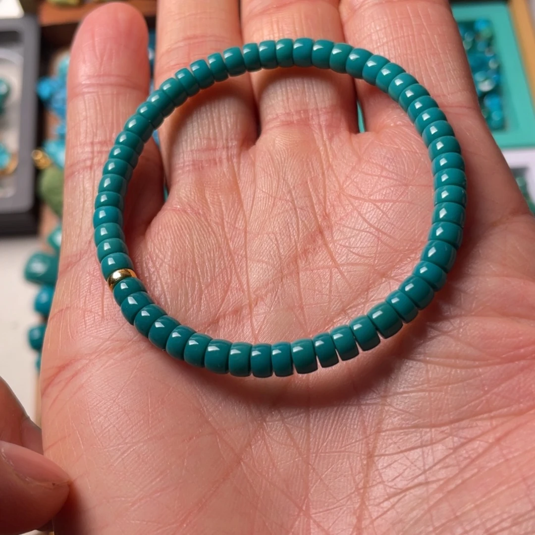 绿松石未镶嵌颈饰