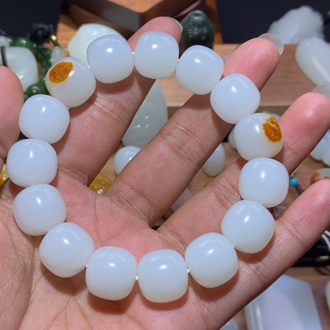 澈***和田玉未镶嵌颈饰