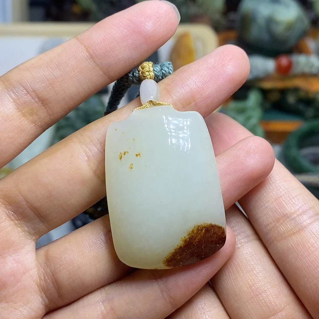 和田玉未镶嵌颈饰?*