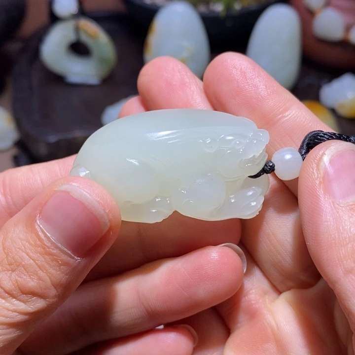 和田玉未镶嵌吊坠(不含链)