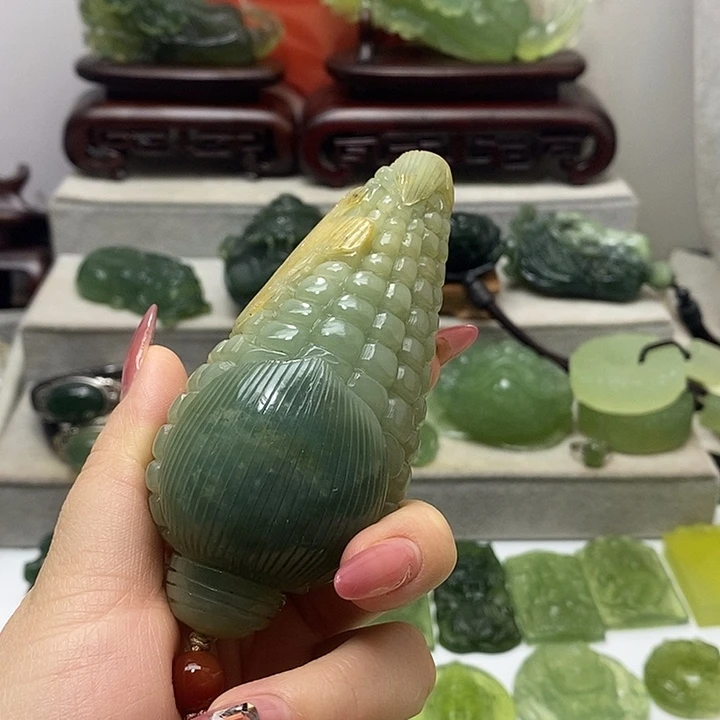 蛇纹石玉未镶嵌手把件