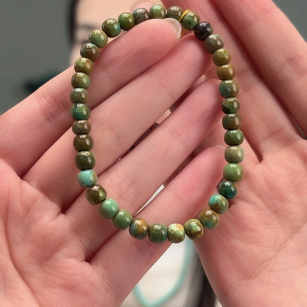 绿松石未镶嵌颈饰