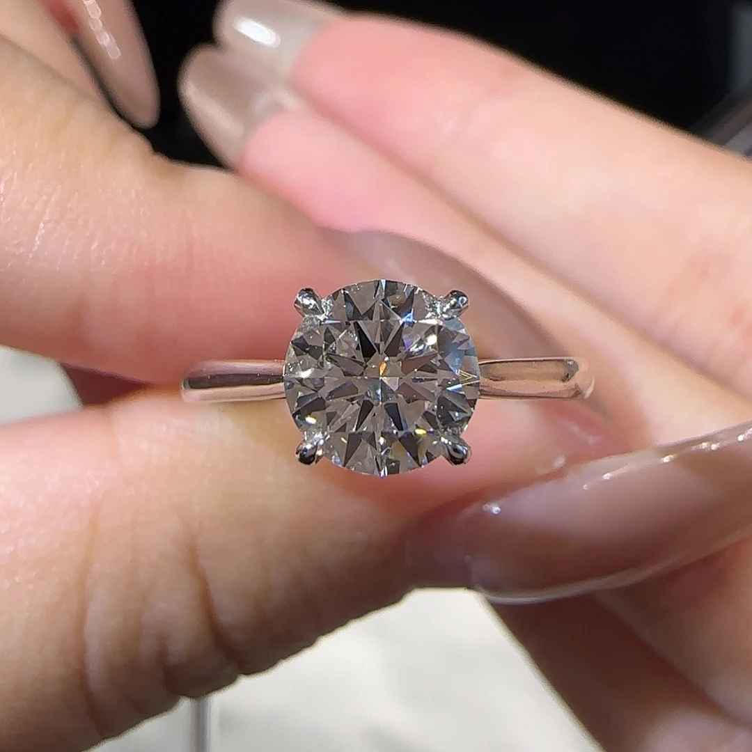 铂Pt950镶嵌实验室培育钻石经典四爪1卡