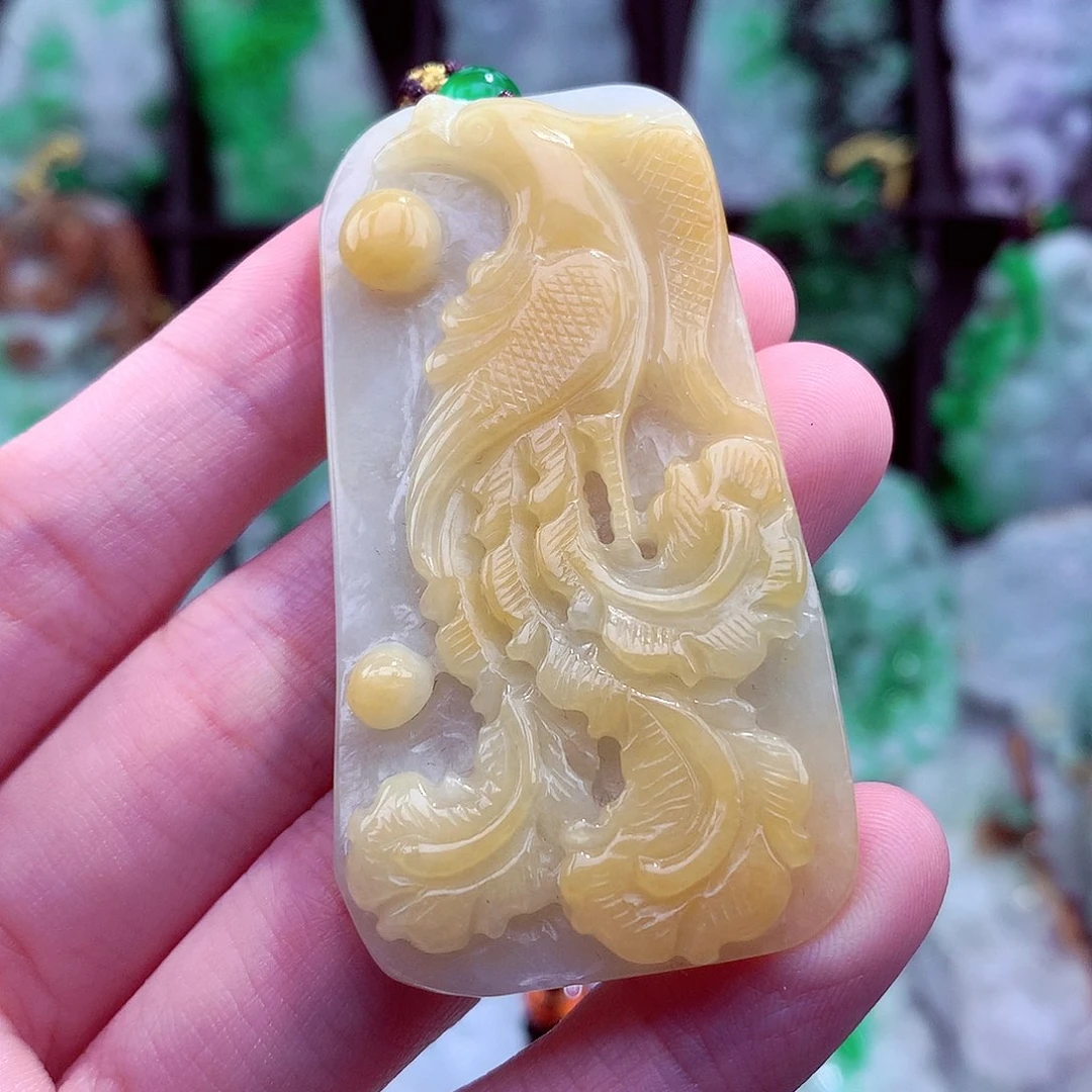 翡翠未镶嵌颈饰挂件