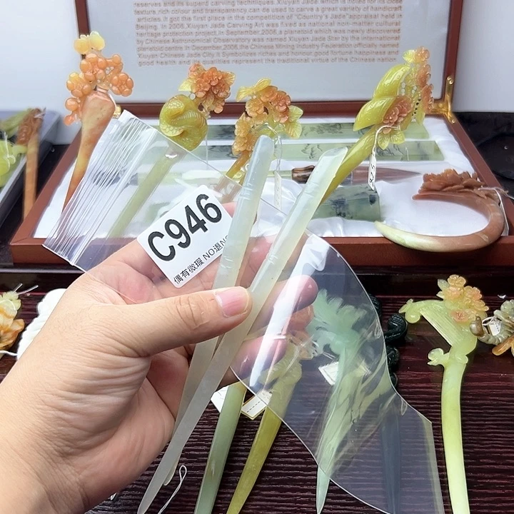 蛇纹石玉发饰合金兰