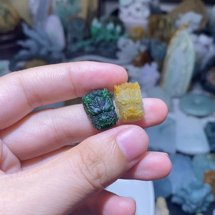 定制翡翠未镶嵌翡翠