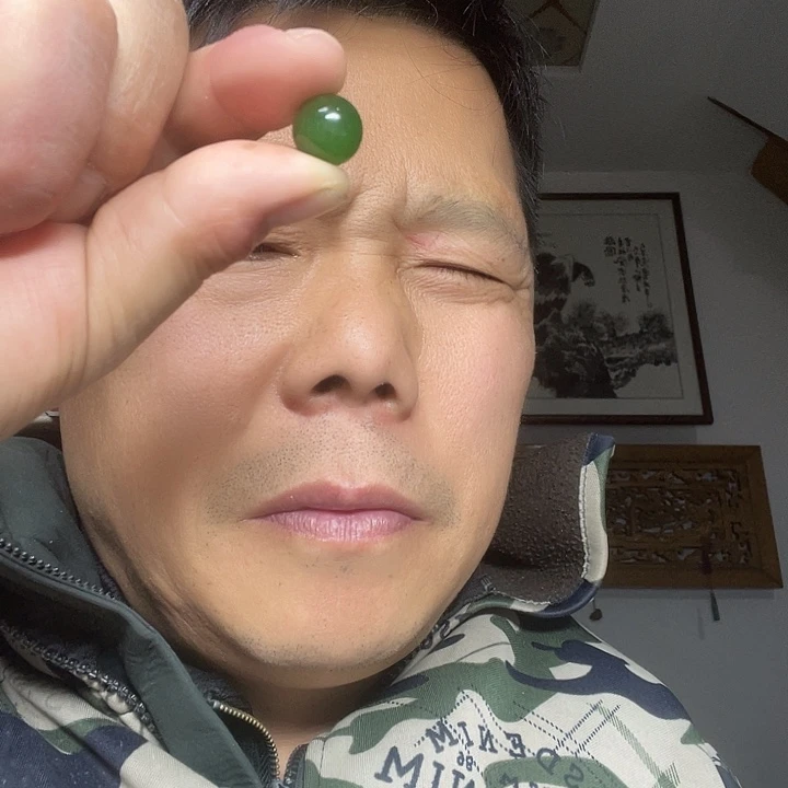 未镶嵌和田玉车挂一***虎