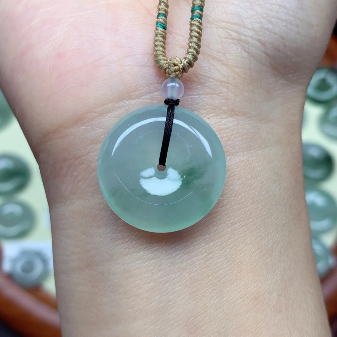 翡翠未镶嵌颈饰吊坠21.2/5.7mm