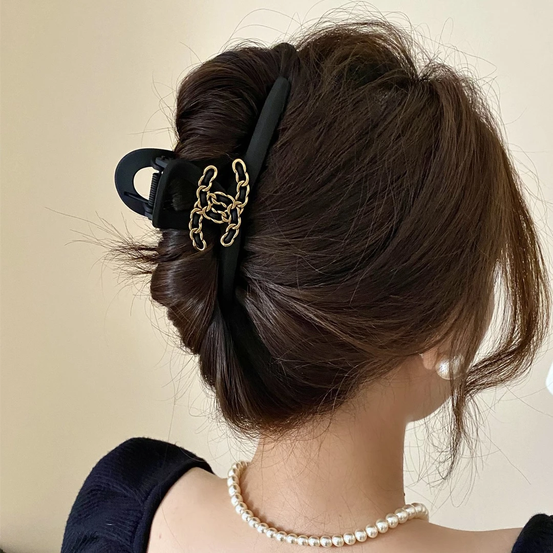 法式小香风字母发夹气质发卡盘发抓夹大号网红后脑勺鲨鱼夹子发饰