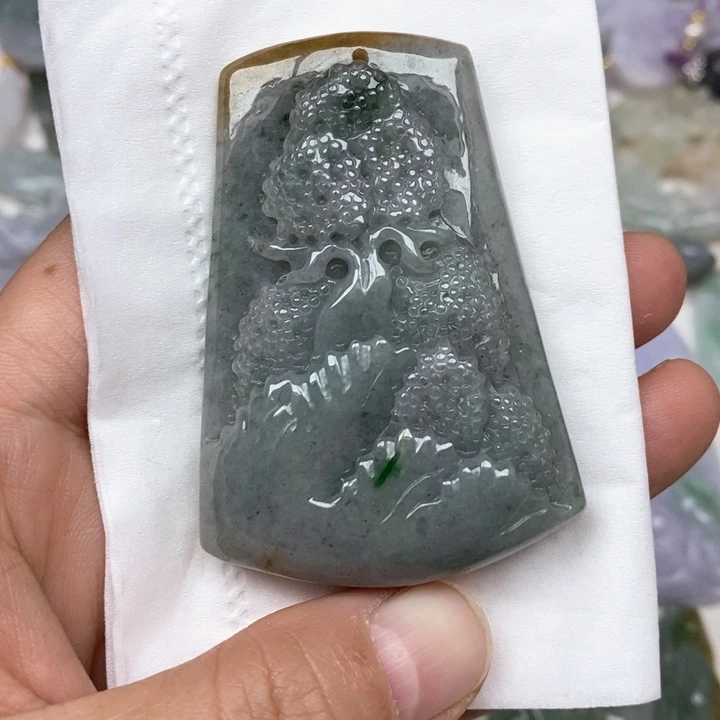翡翠未镶嵌颈饰38号