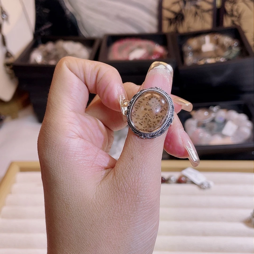 水晶手串未镶嵌玛*珍手串