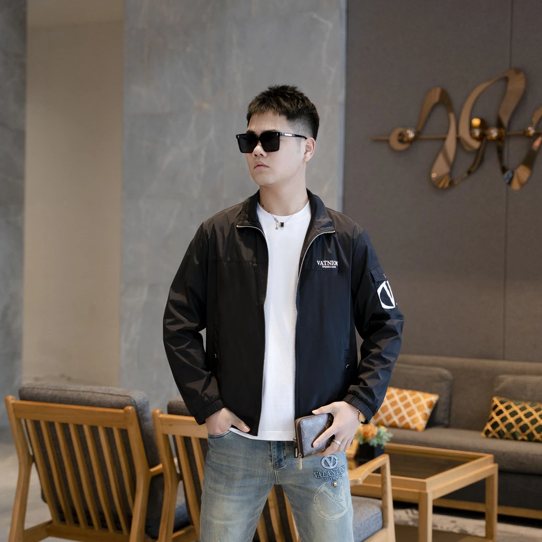 2024新款修身轻奢运动上衣春装夹克休闲外套时尚男士春秋薄款