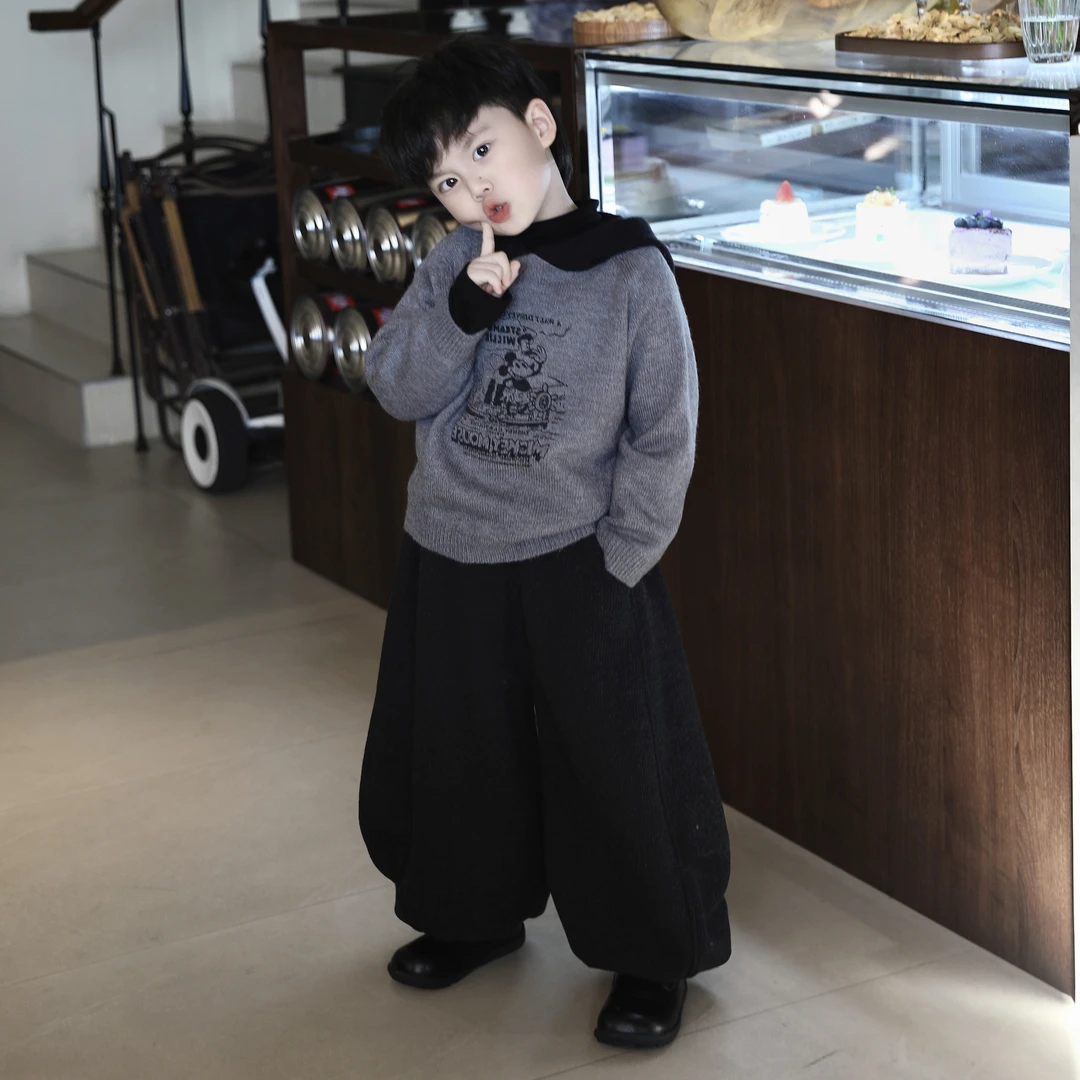 Jimmy妈童装【灰色地带】秋冬新款前面印花黑色帽子灰色针织毛衣
