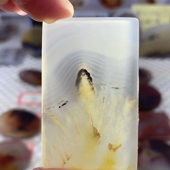 玛瑙/玉髓未镶嵌颈饰