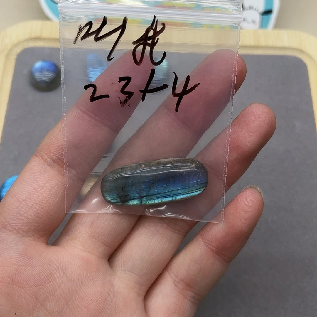 长石吊坠(不含链)未镶嵌叫***吧