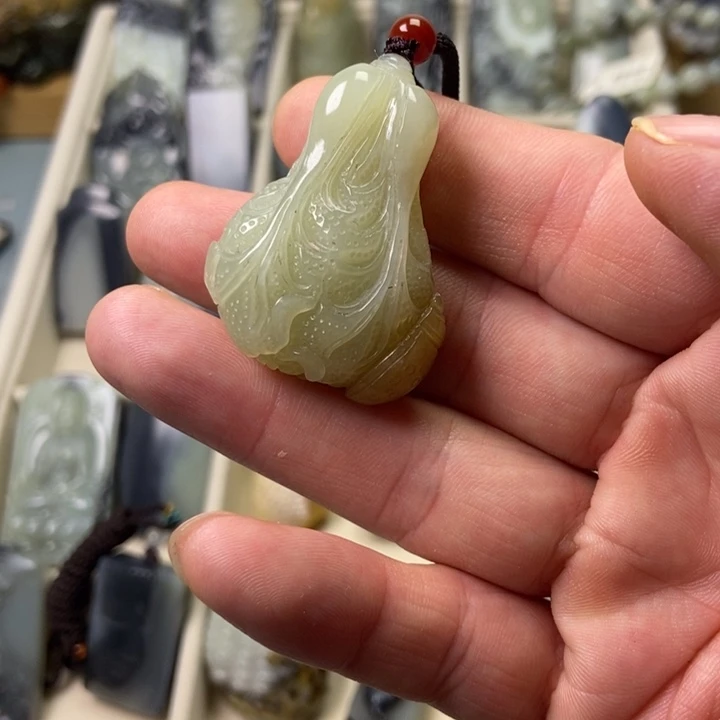 广***税颈饰未镶嵌和田玉