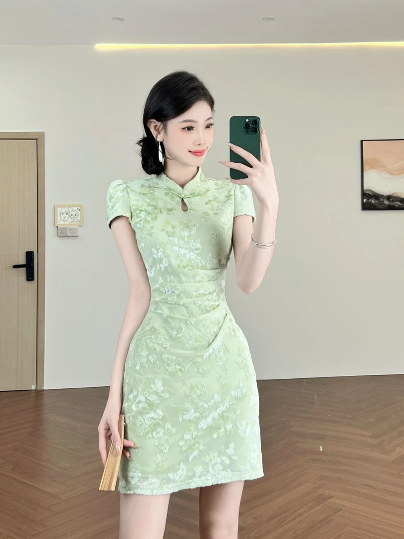 周子仪【绿豆沙】绿色新中式连衣裙女夏季2025新款气质时尚短袖裙子