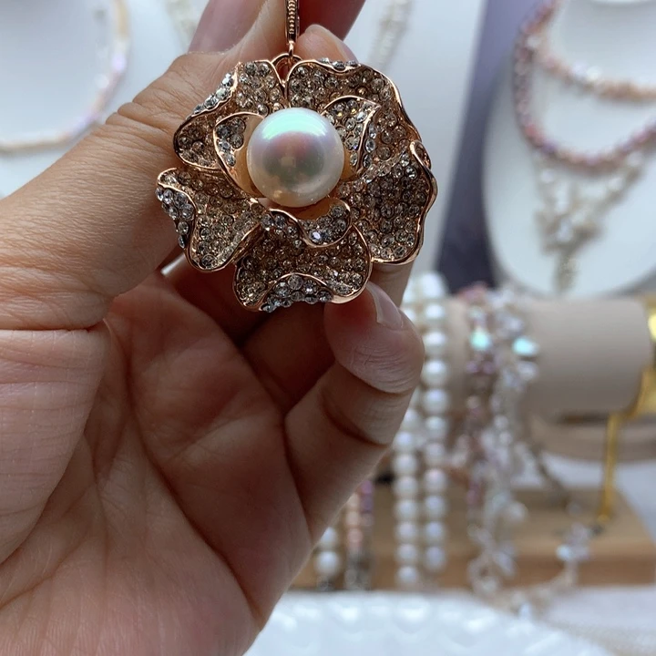 淡水珍珠合金颈饰