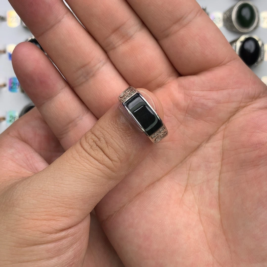 和田玉戒指银S925镶嵌半**瓜