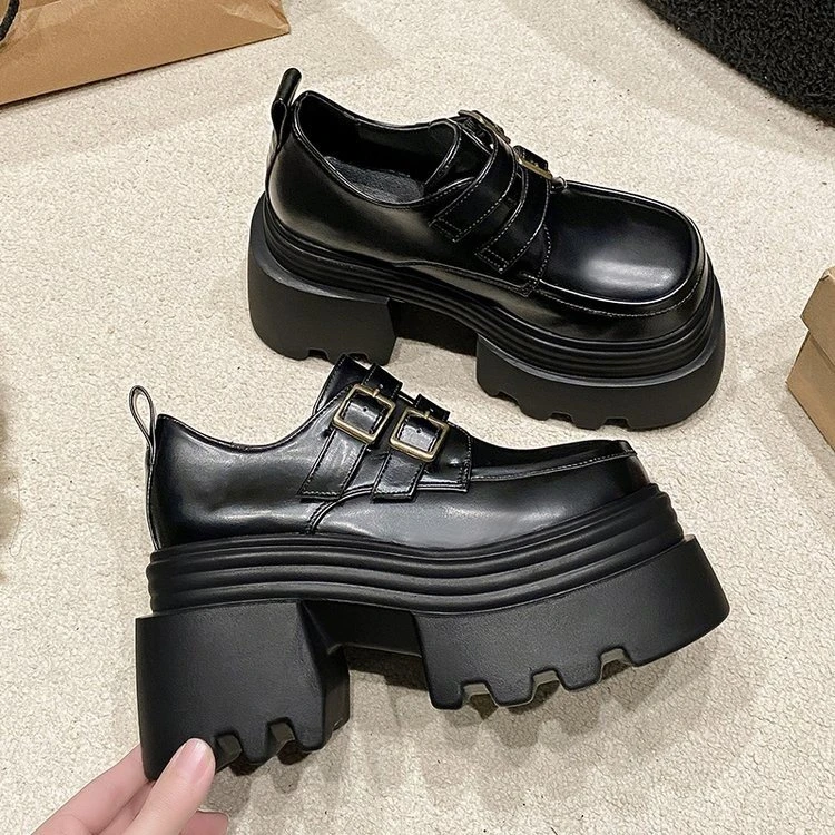 小众设计感粗跟复古皮带扣10cm厚底增高松糕小皮鞋女春新款乐福鞋