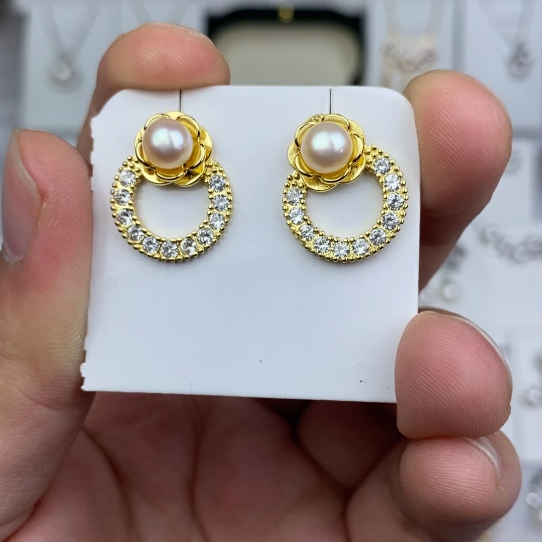 淡水珍珠耳饰未镶嵌