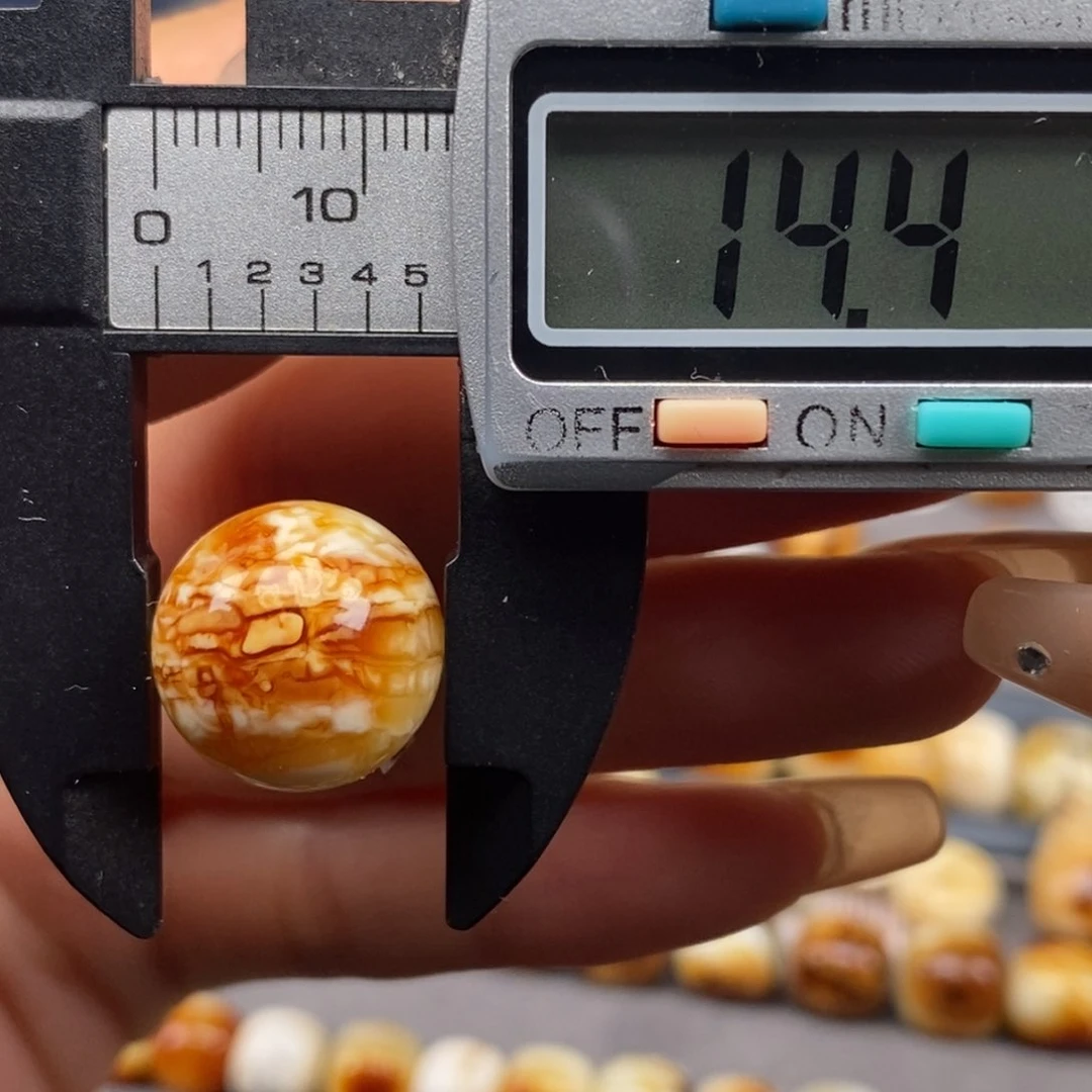 未镶嵌琥珀戒指圆珠