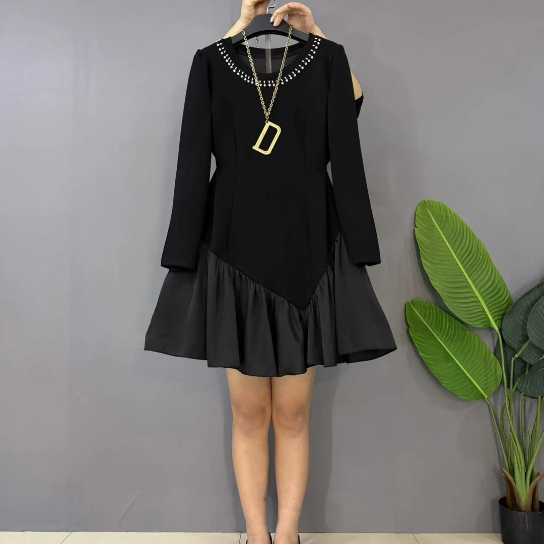 新款大码女装时尚洋气重工圆领百搭显瘦连衣裙