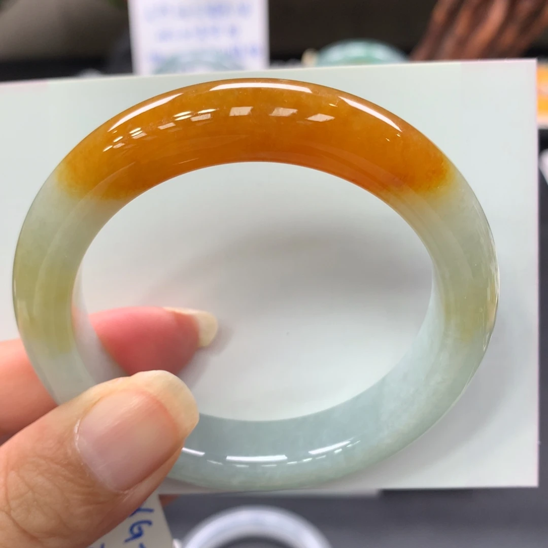 未镶嵌手镯翡翠67号