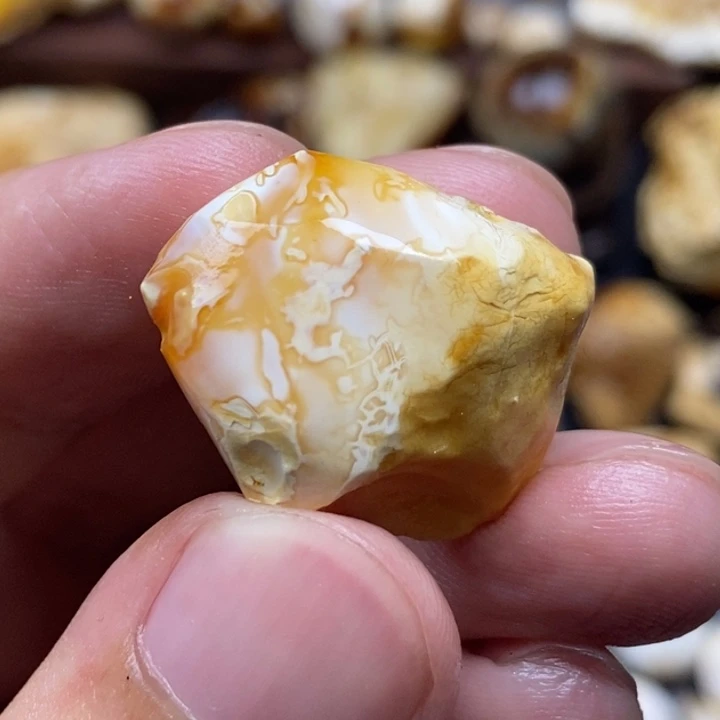 定制琥珀未镶嵌定制琥珀