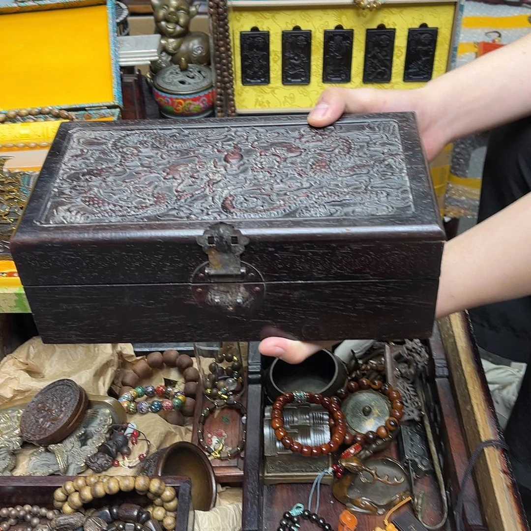 大叶紫檀（黑酸枝木类）