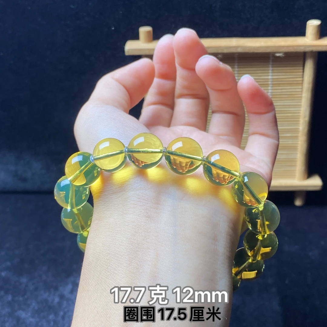 【小伊琥珀】17.7克天空蓝手串