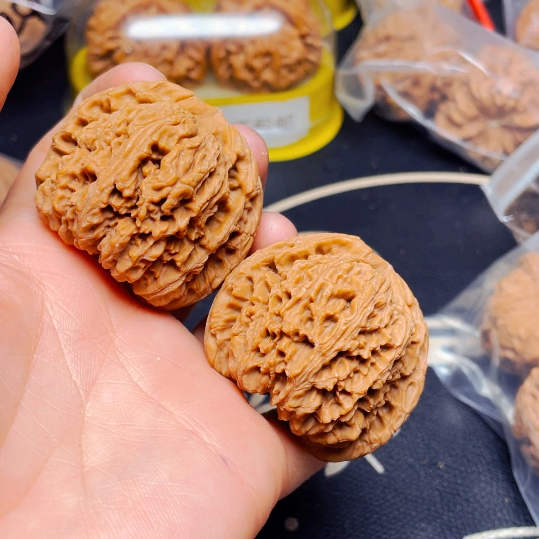 吊坠文玩核桃南疆石