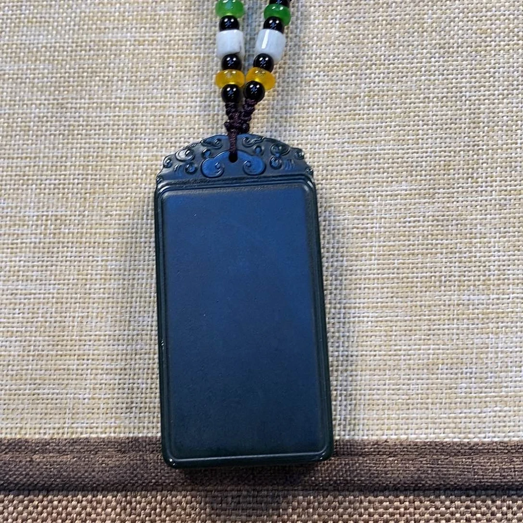 和田玉未镶嵌吊坠(不含链)和田玉无事牌吊坠颜色微区拍一发一