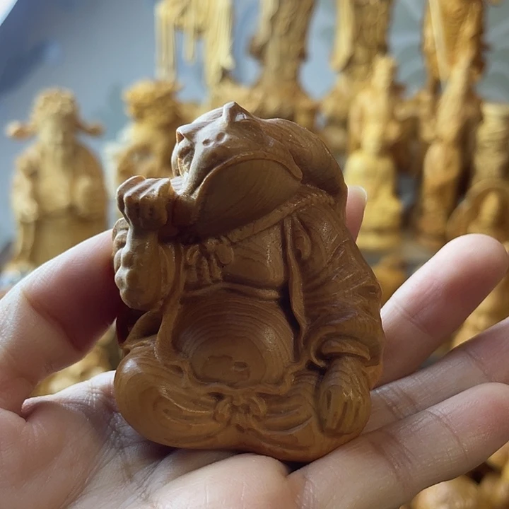 柏木（崖柏）金蟾仙人