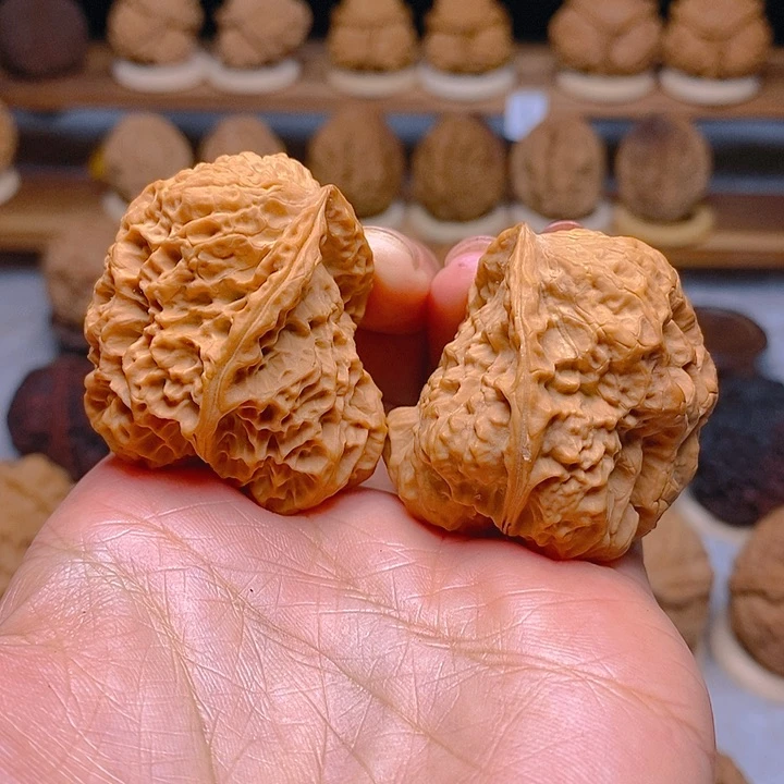 桃核把件皓***?云铁佛肚36mm