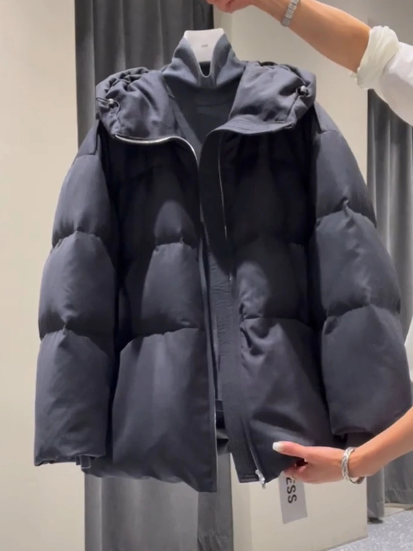 巨好看韩系黑色连帽短款棉服女2025冬季新款高级感保暖加厚外套